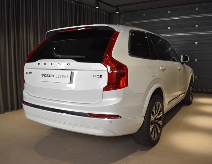 Volvo XC90 4