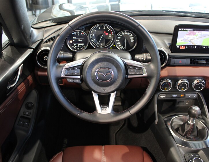 Mazda MX-5 15
