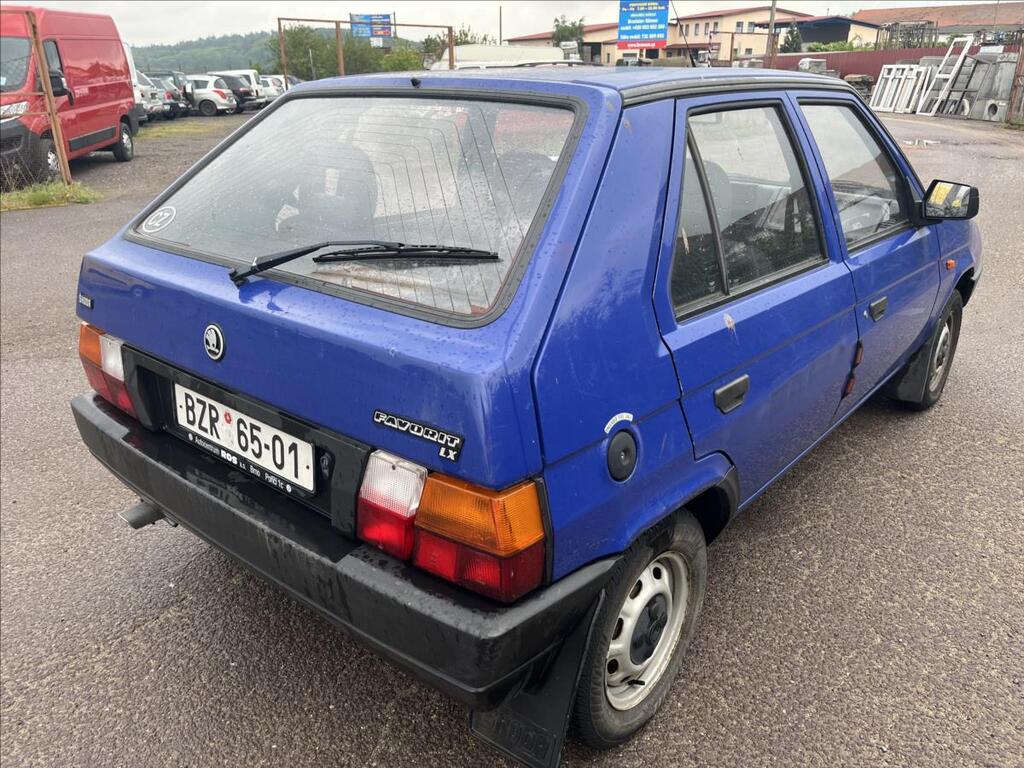 Škoda Favorit 6