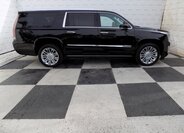 Cadillac Escalade 6