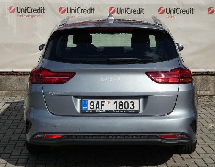 KIA Ceed 4