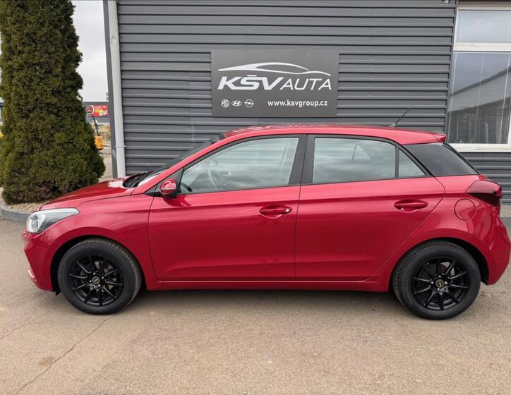 Hyundai i20 6