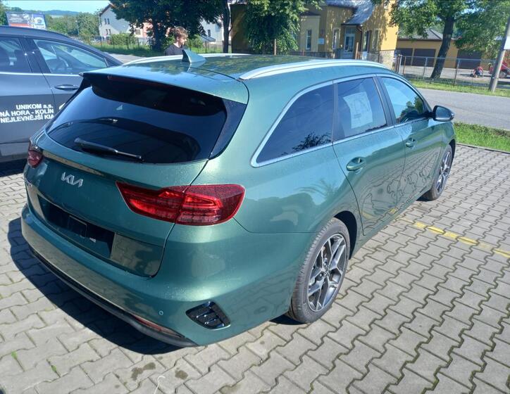 KIA Ceed 4