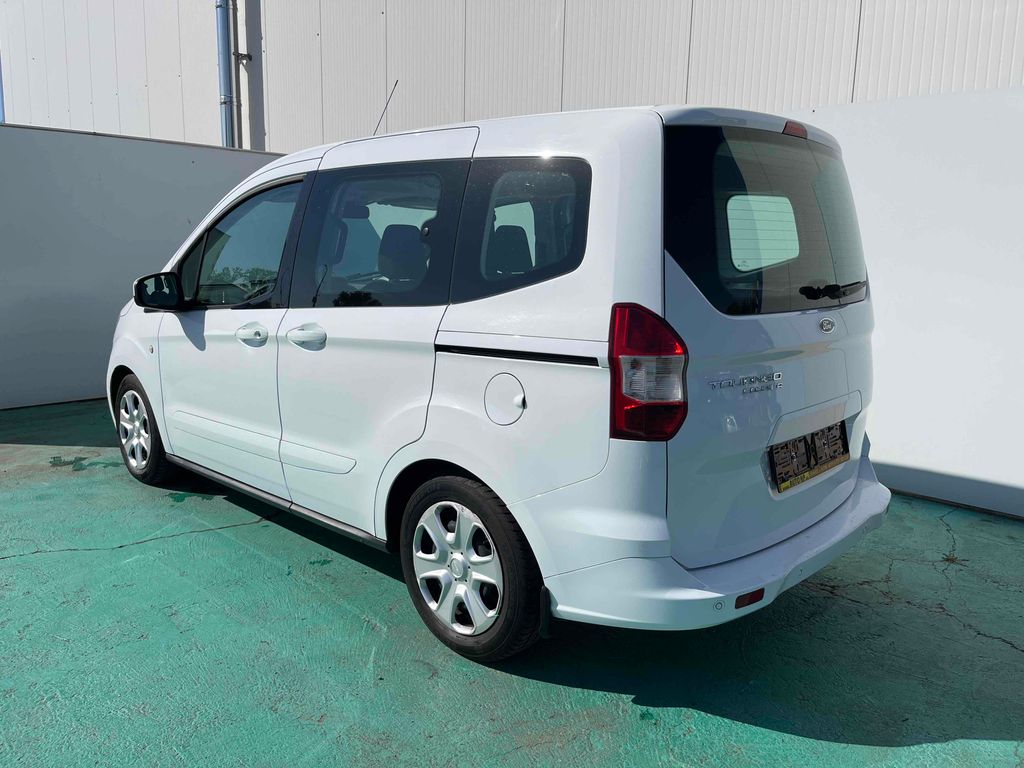 Ford Tourneo Courier