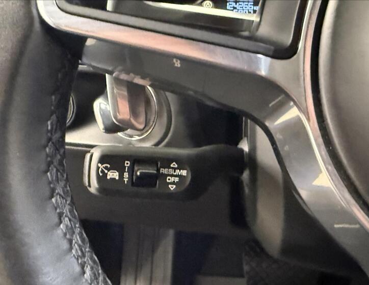 Porsche Macan 32