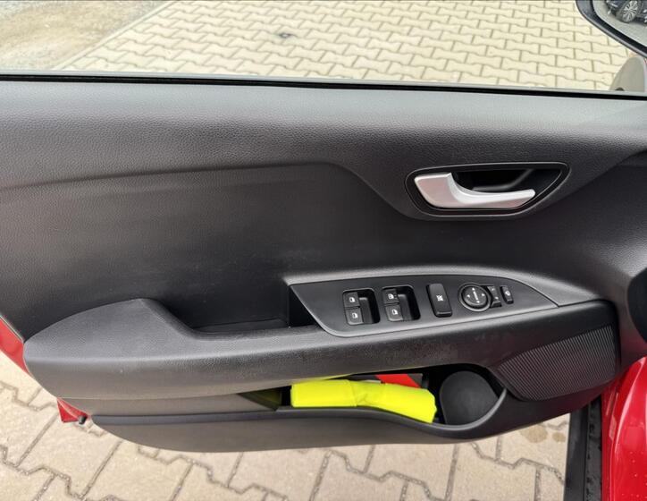 KIA Stonic 17