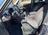 Ford Galaxy 10