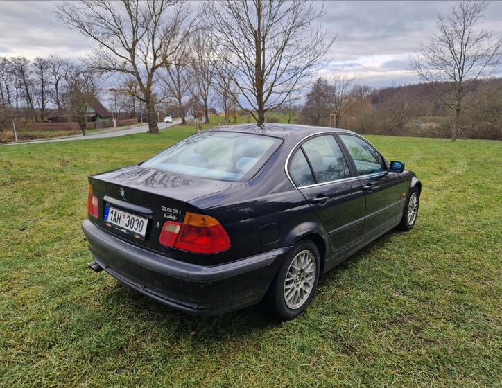 BMW Řada 3 6