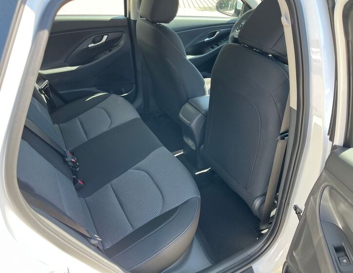 Hyundai i30 16