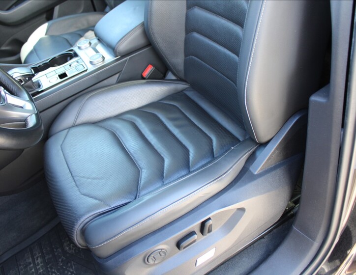 Volkswagen Touareg 30