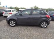KIA Venga 5
