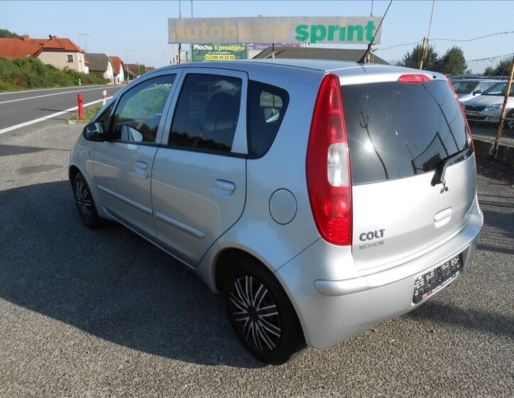 Mitsubishi Colt 6