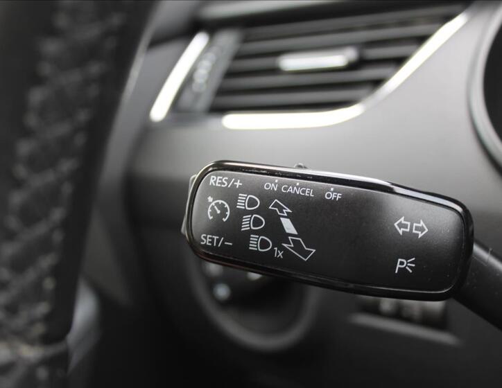Škoda Octavia 16