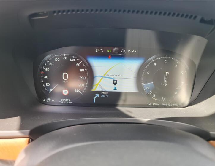 Volvo V90 24
