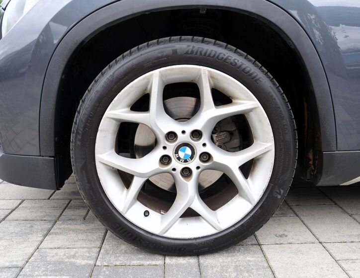 BMW X1 13