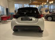 Toyota Yaris 5
