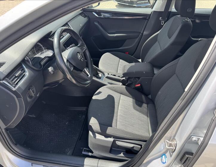 Škoda Octavia 16