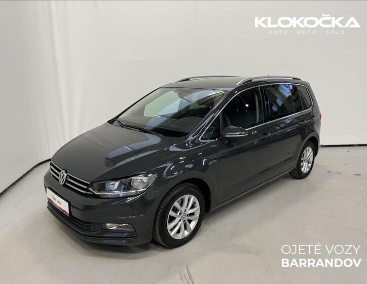 Volkswagen Touran 1