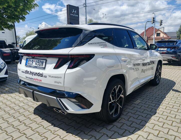 Hyundai Tucson 4