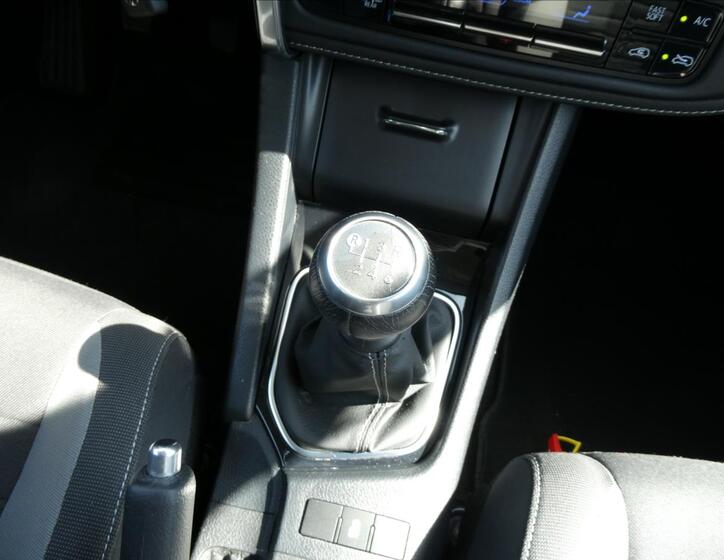 Toyota Auris 31