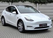 Tesla Model Y 1