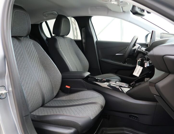 Peugeot 208 19