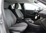 Peugeot 208 19
