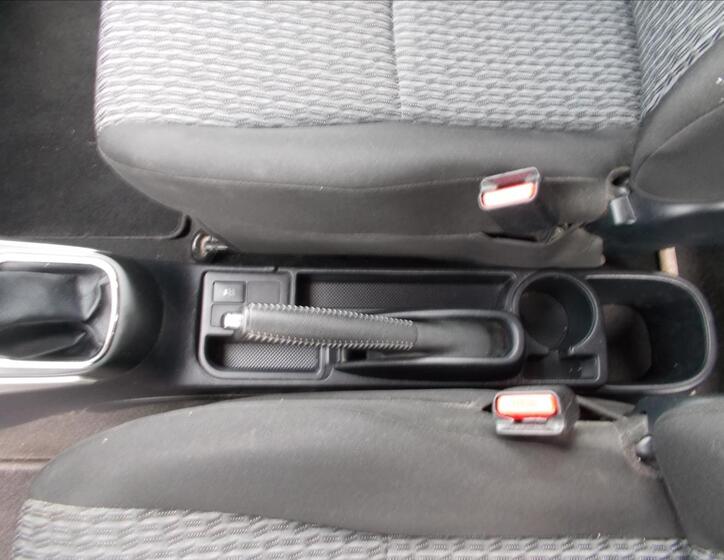 Toyota Yaris 21