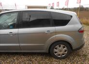 Ford S-MAX 9