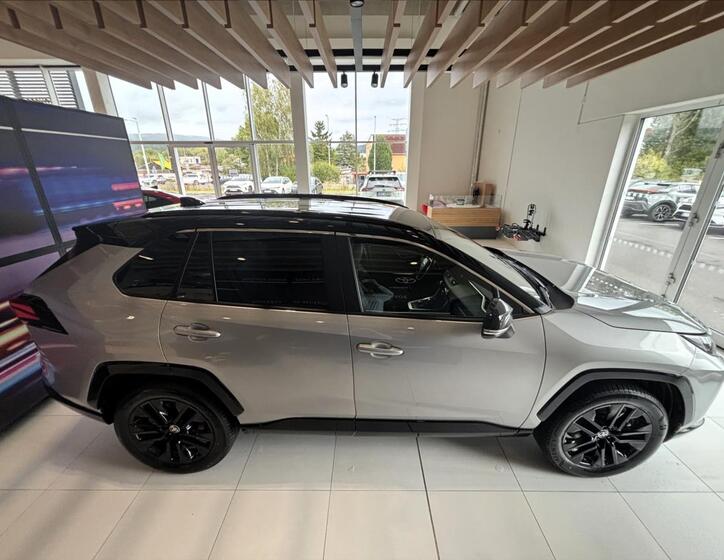 Toyota RAV4 7