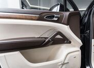 Porsche Cayenne 13