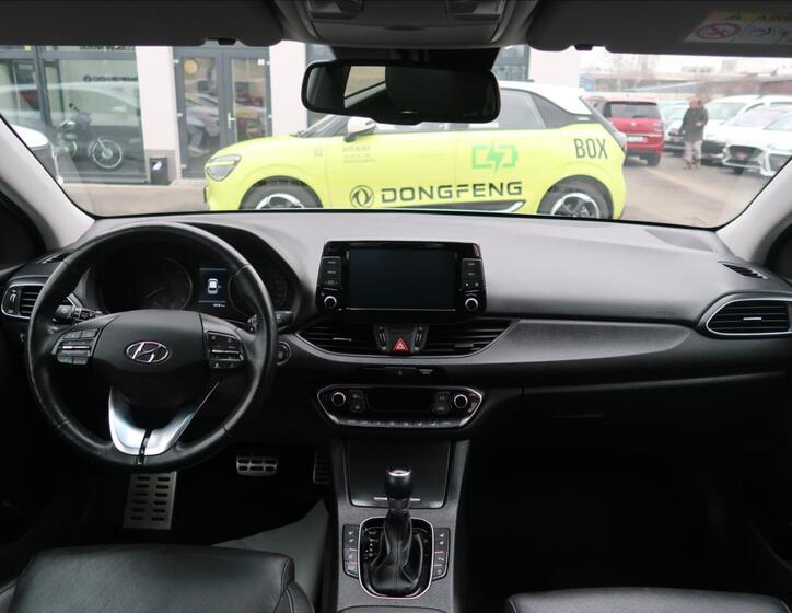 Hyundai i30 20