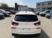 Hyundai i30 4