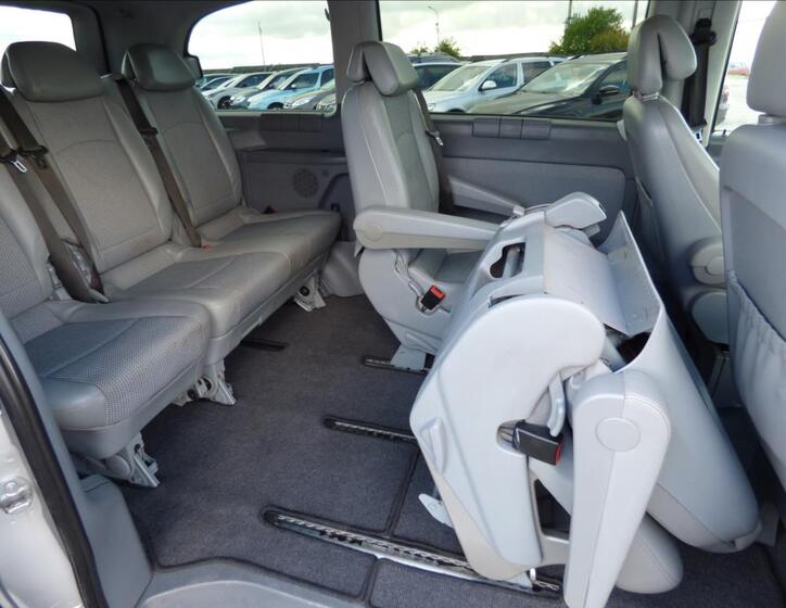 Mercedes-Benz Viano 25