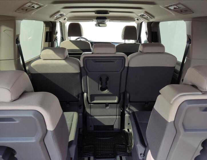 Volkswagen Multivan 29