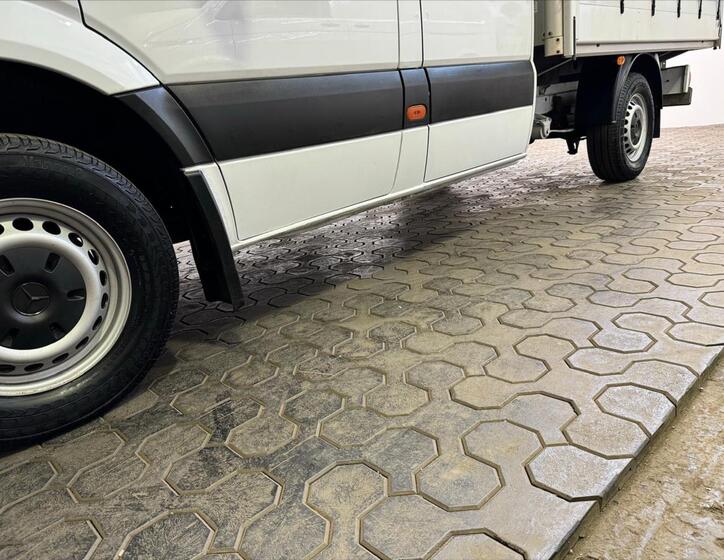 Mercedes-Benz Sprinter 30