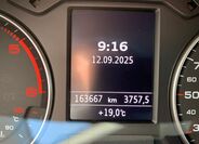 Audi Q2 12