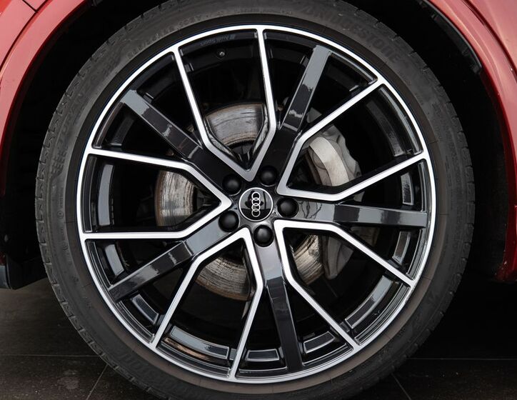 Audi Q7 17