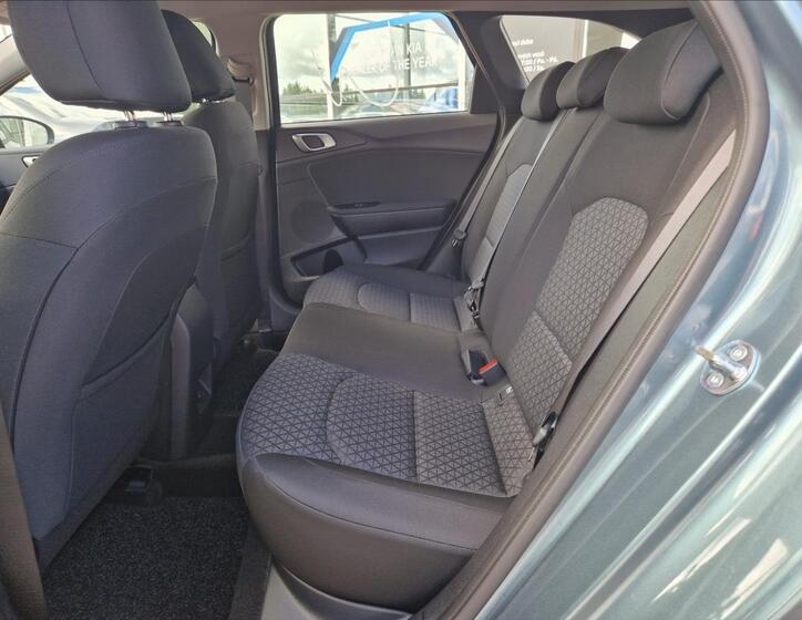 KIA Ceed 14