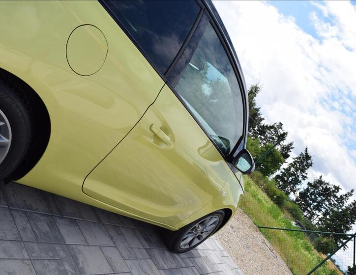 Opel Adam 10