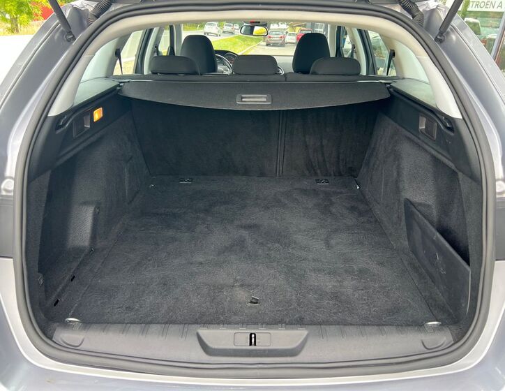 Peugeot 308 6
