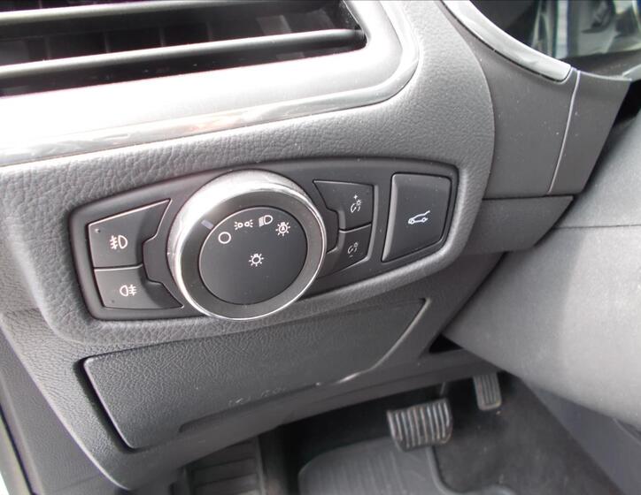 Ford Galaxy 32