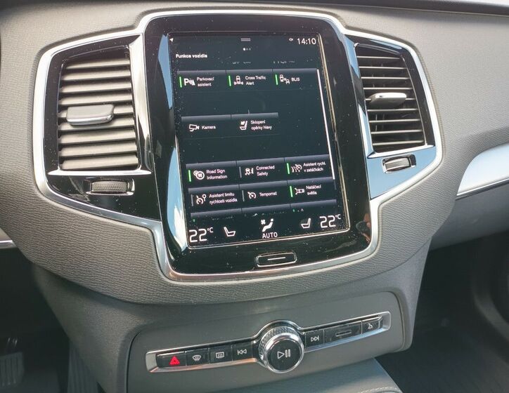 Volvo XC90 17