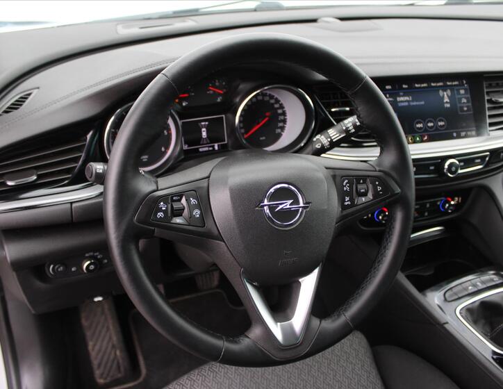 Opel Insignia 14