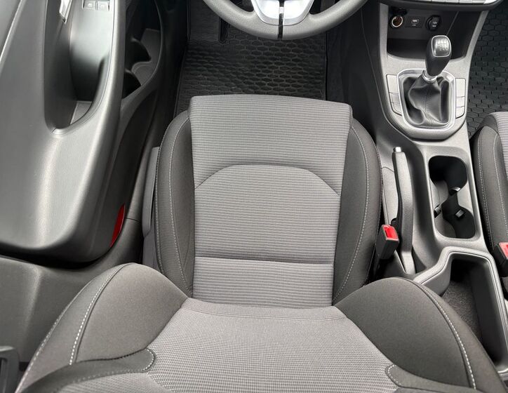 Hyundai i30 28