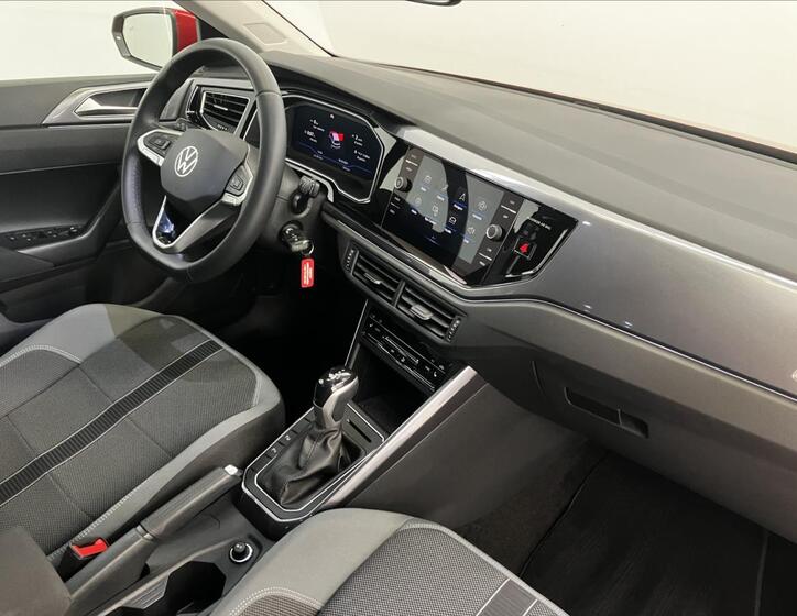 Volkswagen Polo 13