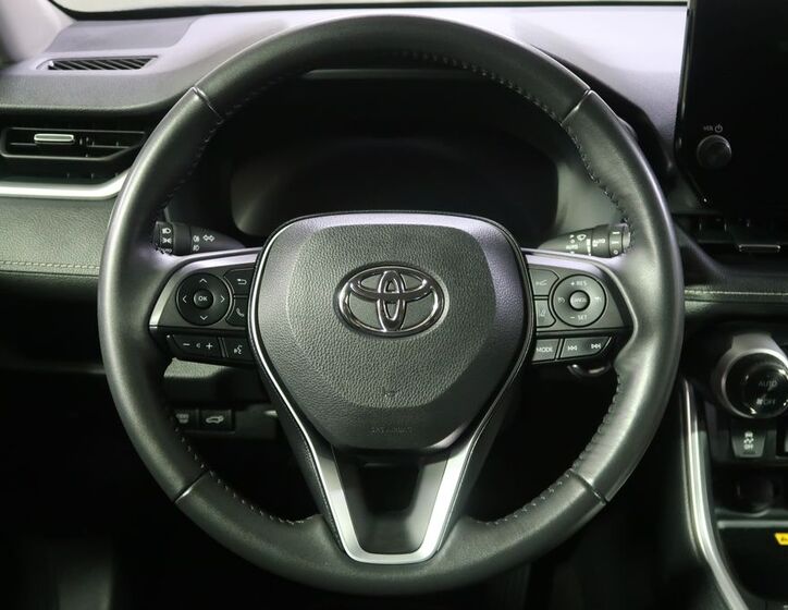 Toyota RAV4 17