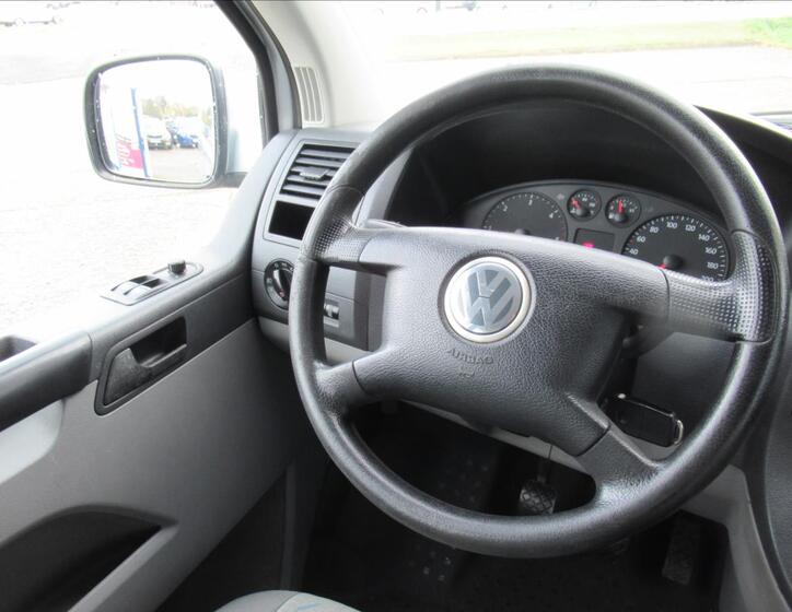 Volkswagen Transporter 11