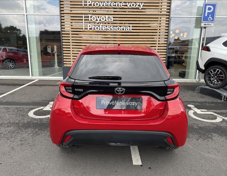 Toyota Yaris 15