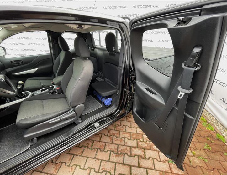 Nissan Navara 20